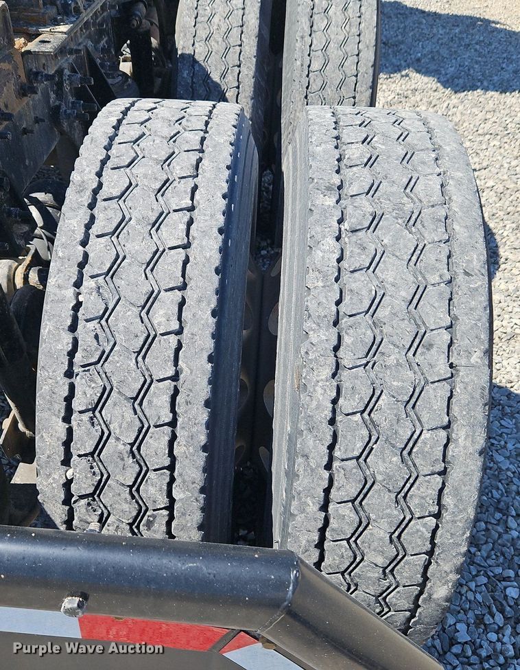 image for item EI3656 2015 International ProStar Plus 122 semi truck