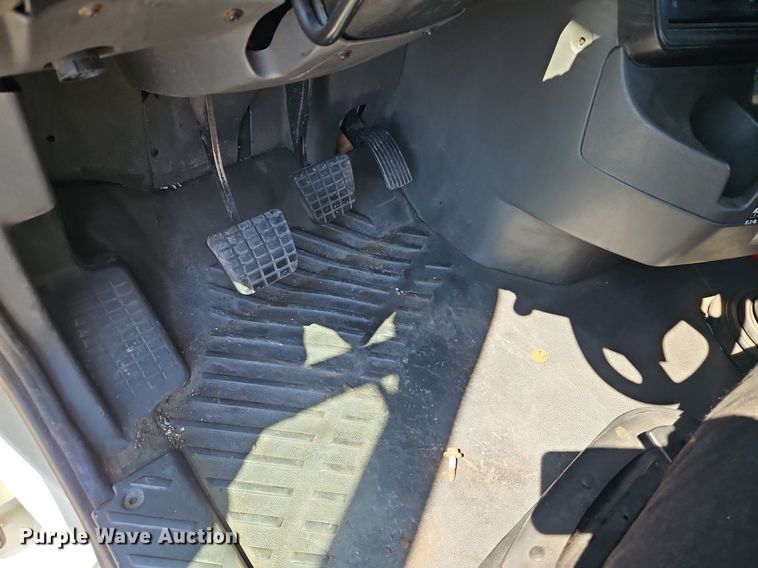 image for item EI3657 2015 International  ProStar Plus 122 semi truck