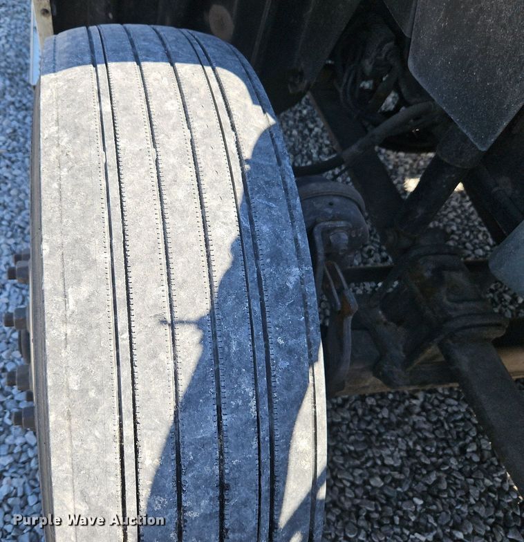 image for item EI3657 2015 International  ProStar Plus 122 semi truck