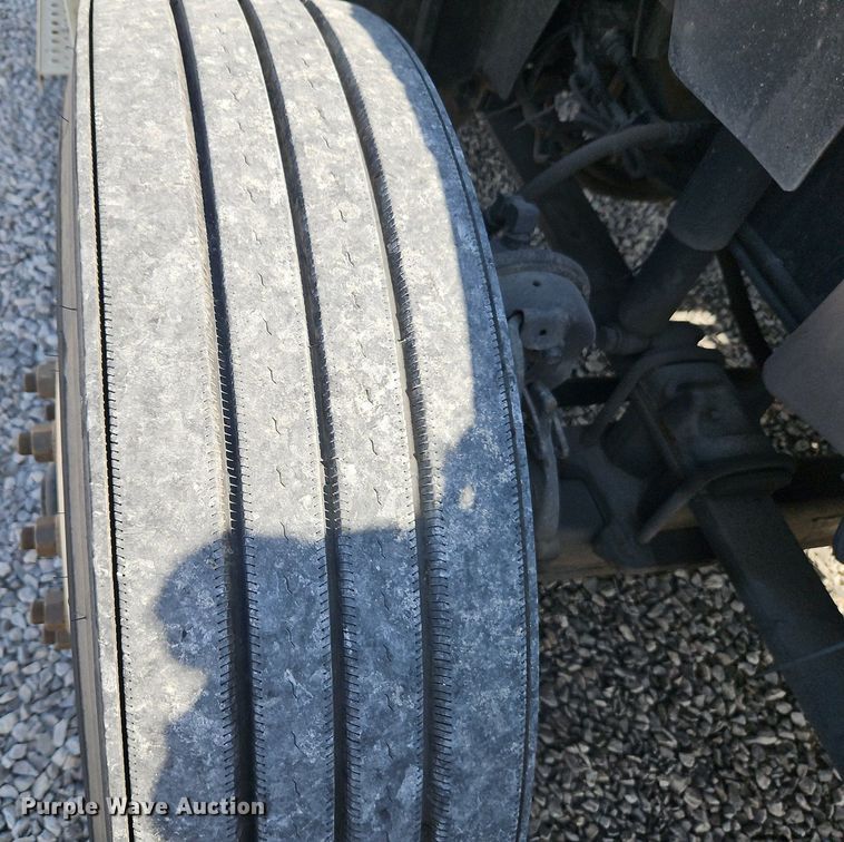 image for item EI3658 2014 International  ProStar Plus 122 semi truck