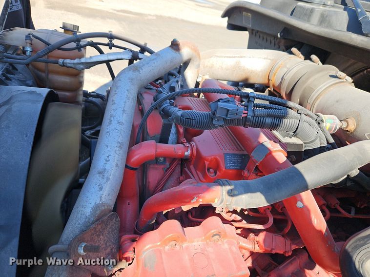 image for item EI3659 2015 International  ProStar Plus 122 semi truck