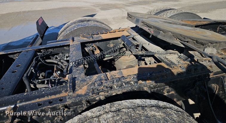 image for item EI3660 2015 International  ProStar Plus 122 semi truck