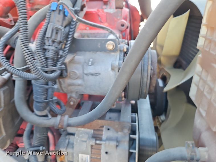 image for item EI3660 2015 International  ProStar Plus 122 semi truck