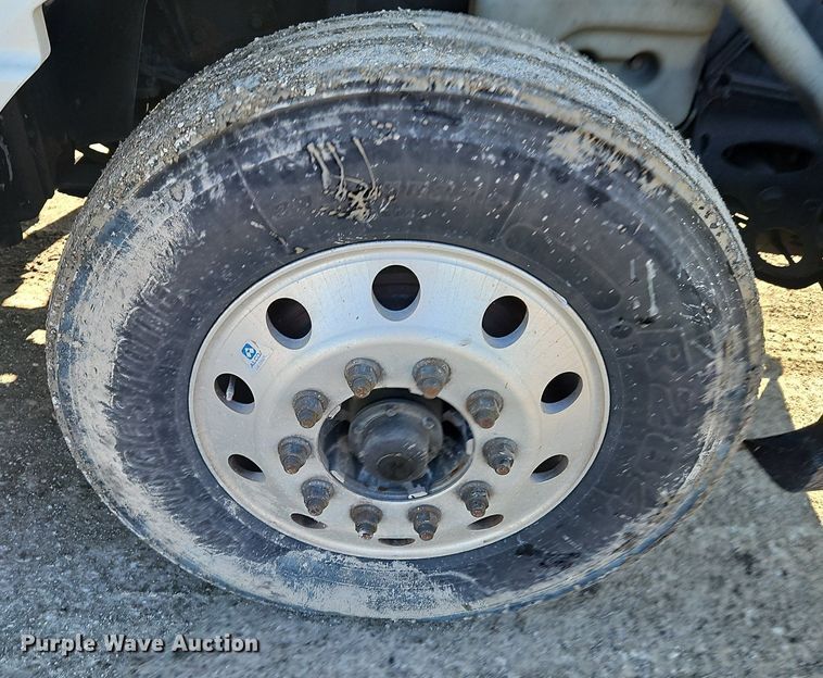 image for item EI3660 2015 International  ProStar Plus 122 semi truck