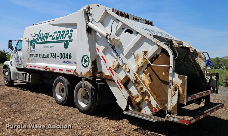 image for item EI3750 2007 Sterling L7500 refuse truck