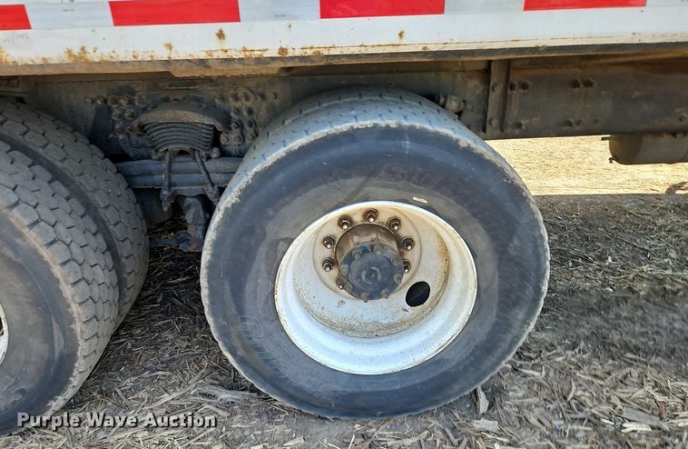 image for item EI3750 2007 Sterling L7500 refuse truck