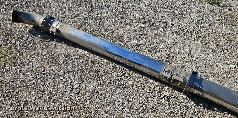 image for item EI3761 2011 Freightliner Cascadia  semi truck