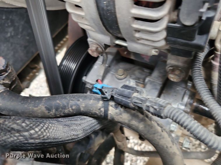 image for item EI3764 2010 Mack CHU613 semi truck