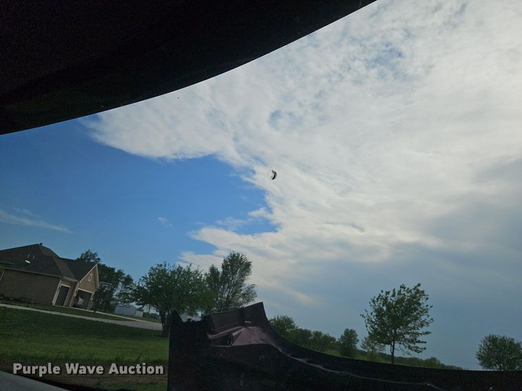 image for item EI3791 2007 International  8600 semi truck