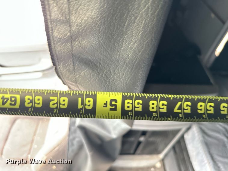 image for item EJ0287 2007 Freightliner Columbia semi truck