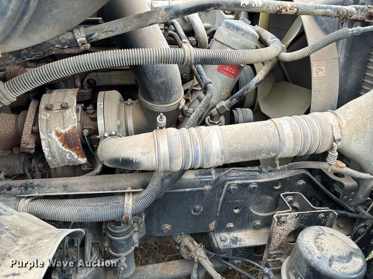 image for item EJ0287 2007 Freightliner Columbia semi truck