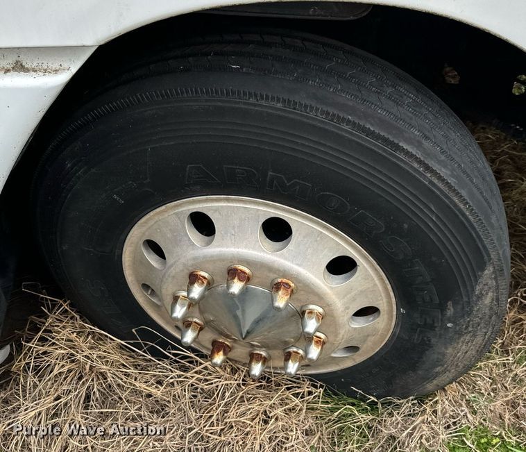 image for item EJ0287 2007 Freightliner Columbia semi truck