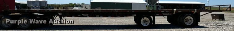 image for item EJ0554 1999 Daco flatbed trailer