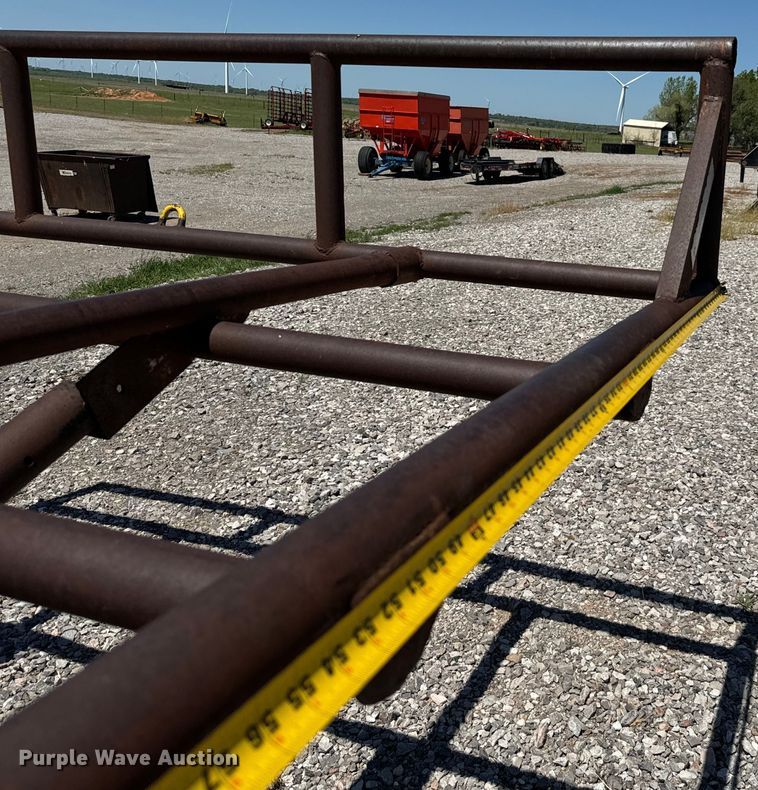 image for item EJ0554 1999 Daco flatbed trailer