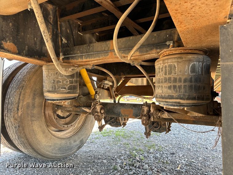 image for item EJ0554 1999 Daco flatbed trailer