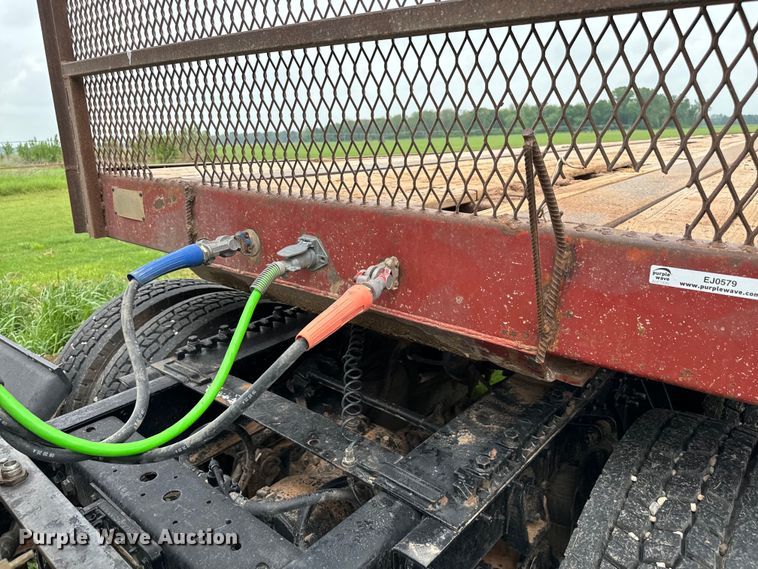 image for item EJ0579 1980 Aztec flatbed trailer