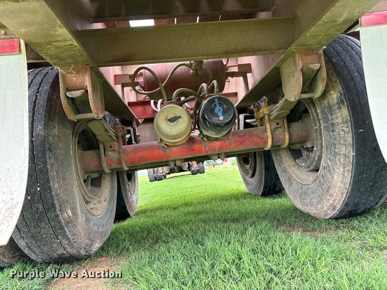 image for item EJ0579 1980 Aztec flatbed trailer