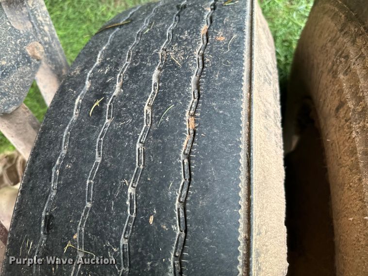 image for item EJ0579 1980 Aztec flatbed trailer