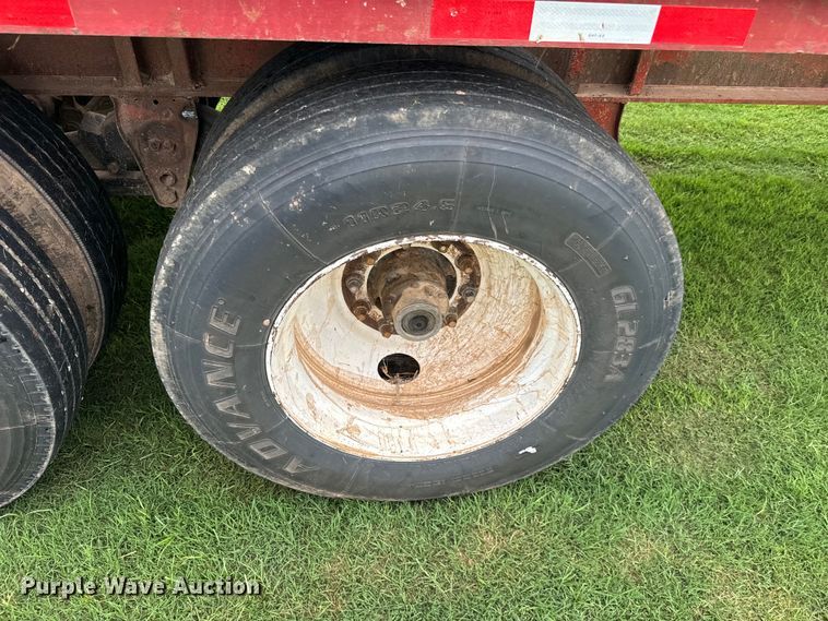 image for item EJ0579 1980 Aztec flatbed trailer