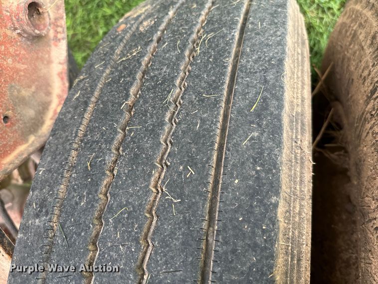 image for item EJ0579 1980 Aztec flatbed trailer