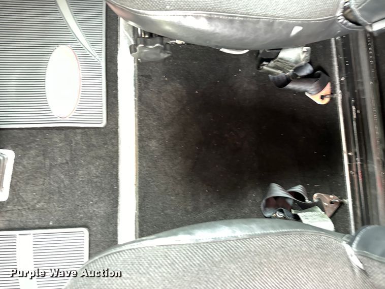 image for item EJ0596 1986 Peterbilt 359 semi truck