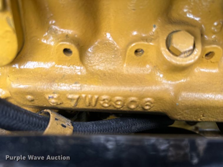 image for item EJ0596 1986 Peterbilt 359 semi truck