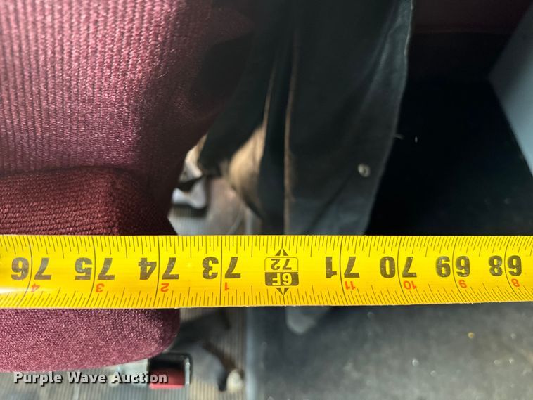 image for item EJ0608 2003 Western Star semi truck