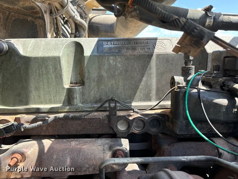 image for item EJ0608 2003 Western Star semi truck