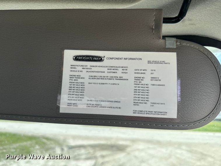 image for item EJ2684 2017 Freightliner  Business Class M2 truck cab and chassis