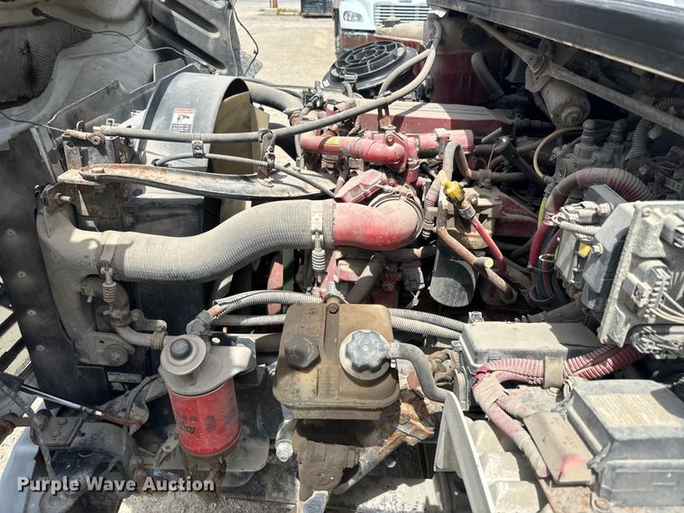 image for item EJ2684 2017 Freightliner  Business Class M2 truck cab and chassis