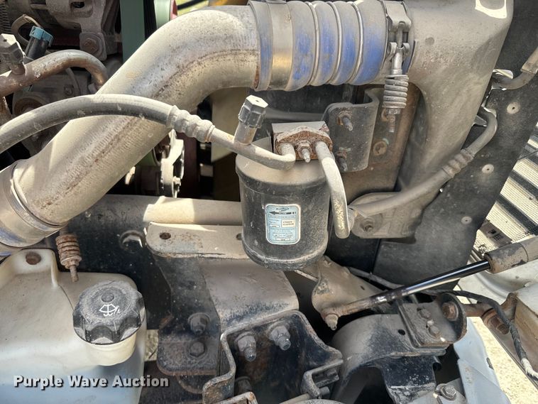 image for item EJ2684 2017 Freightliner  Business Class M2 truck cab and chassis