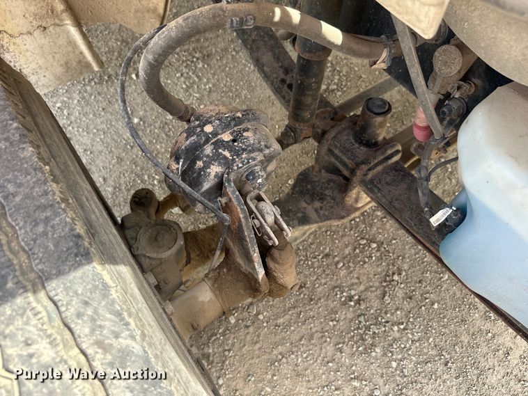 image for item EJ2684 2017 Freightliner  Business Class M2 truck cab and chassis