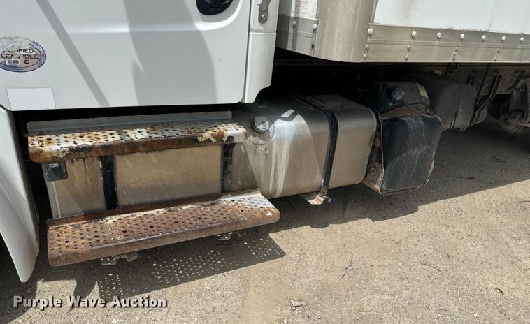 image for item EJ2685 2017 Freightliner  Business Class M2 box truck