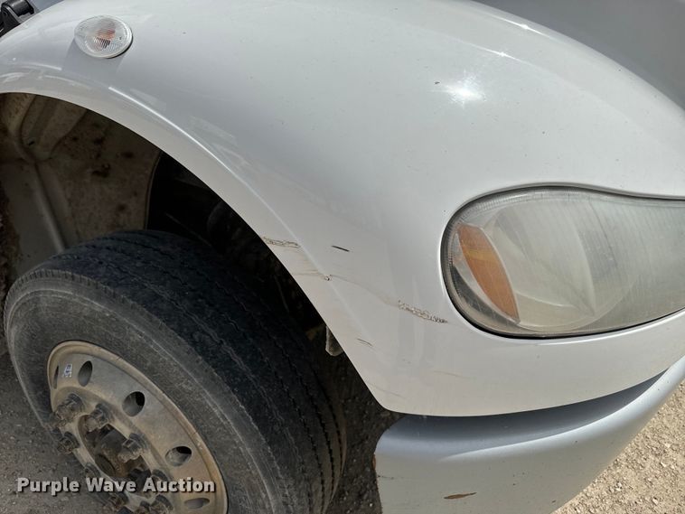 image for item EJ2685 2017 Freightliner  Business Class M2 box truck