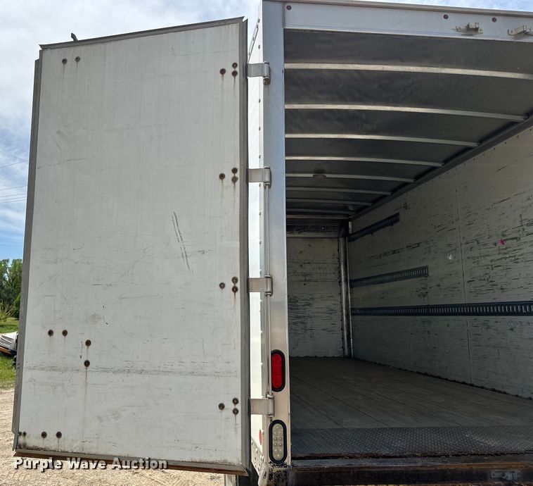 image for item EJ2685 2017 Freightliner  Business Class M2 box truck