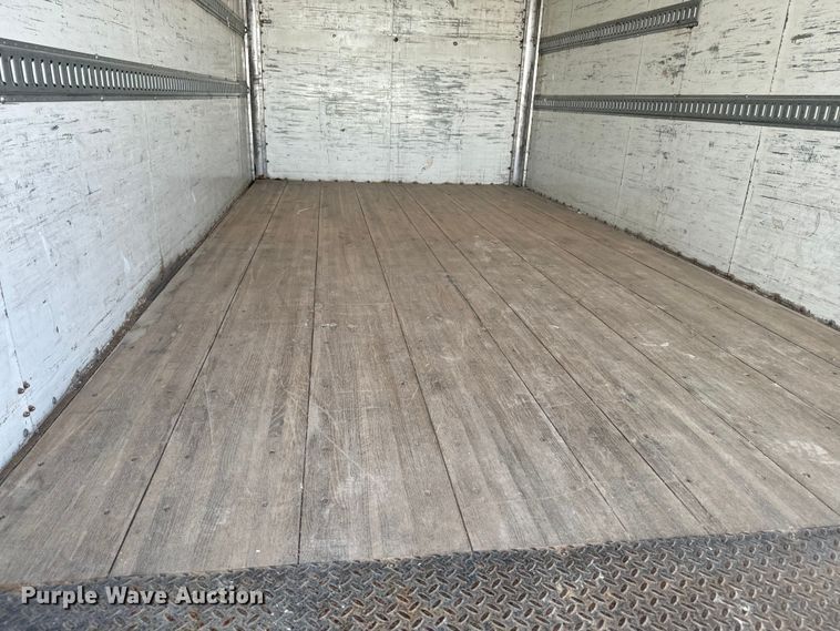 image for item EJ2685 2017 Freightliner  Business Class M2 box truck