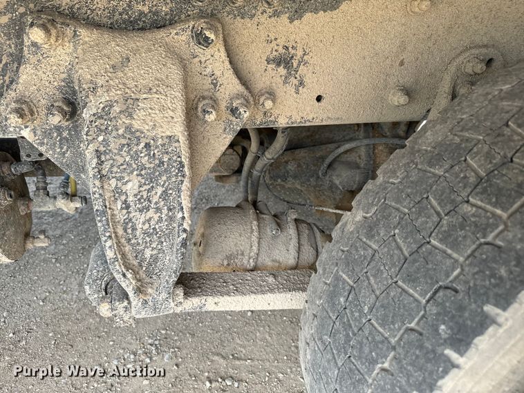 image for item EJ2685 2017 Freightliner  Business Class M2 box truck