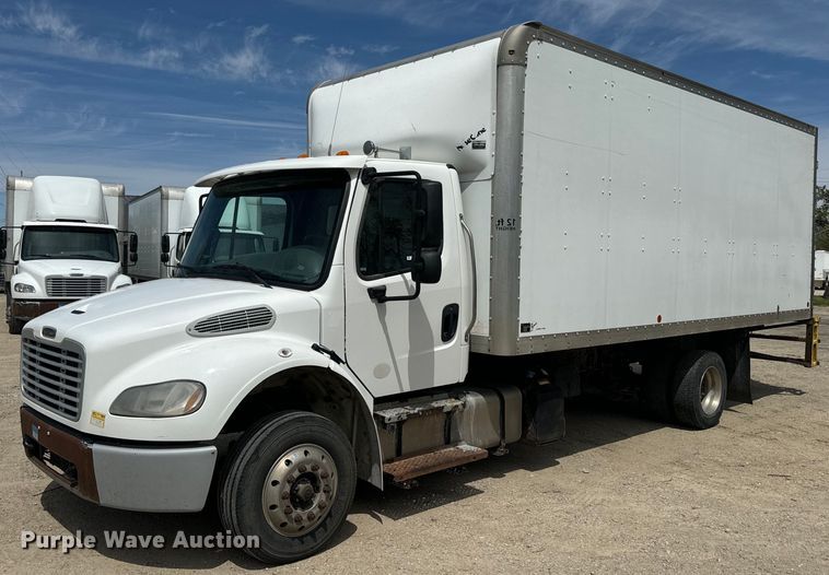 image for item EJ2686 2017 Freightliner  Business Class M2 box truck