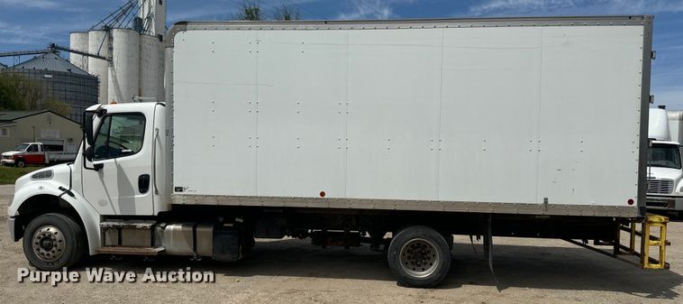 image for item EJ2686 2017 Freightliner  Business Class M2 box truck