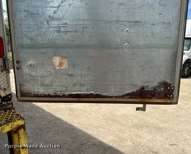 image for item EJ2686 2017 Freightliner  Business Class M2 box truck