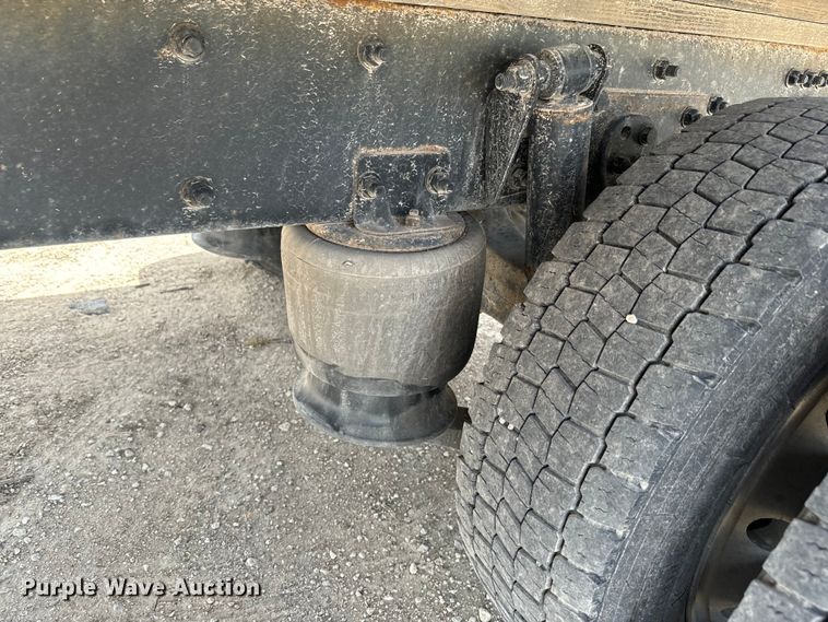 image for item EJ2686 2017 Freightliner  Business Class M2 box truck