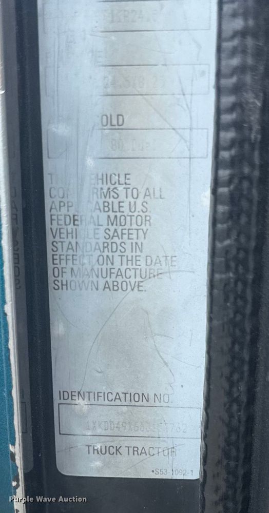 image for item EJ2697 2006 Kenworth T800 semi truck