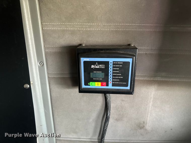 image for item EJ2723 2010 Freightliner Columbia  semi truck