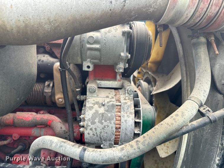 image for item EJ2725 2011 Peterbilt 386 semi truck