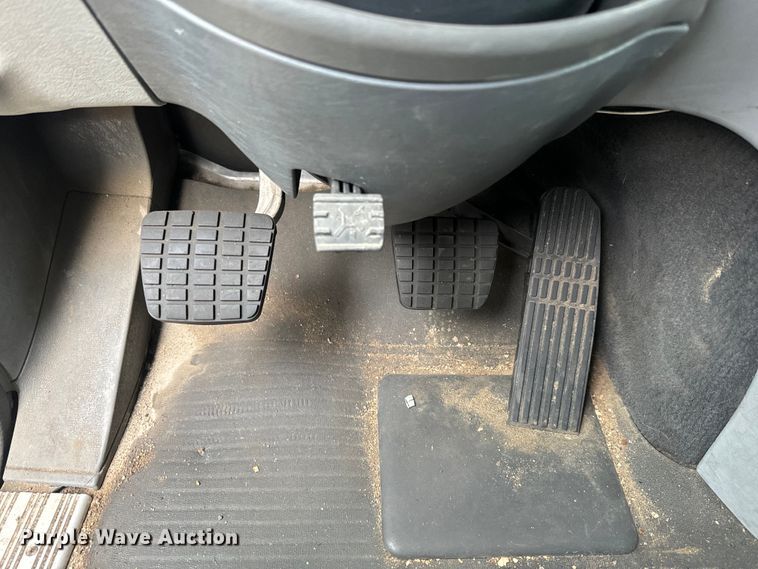 image for item EJ2726 2010 Freightliner Columbia semi truck