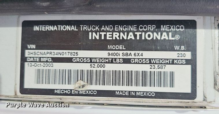 image for item EJ5366 2004 International 9400i semi truck
