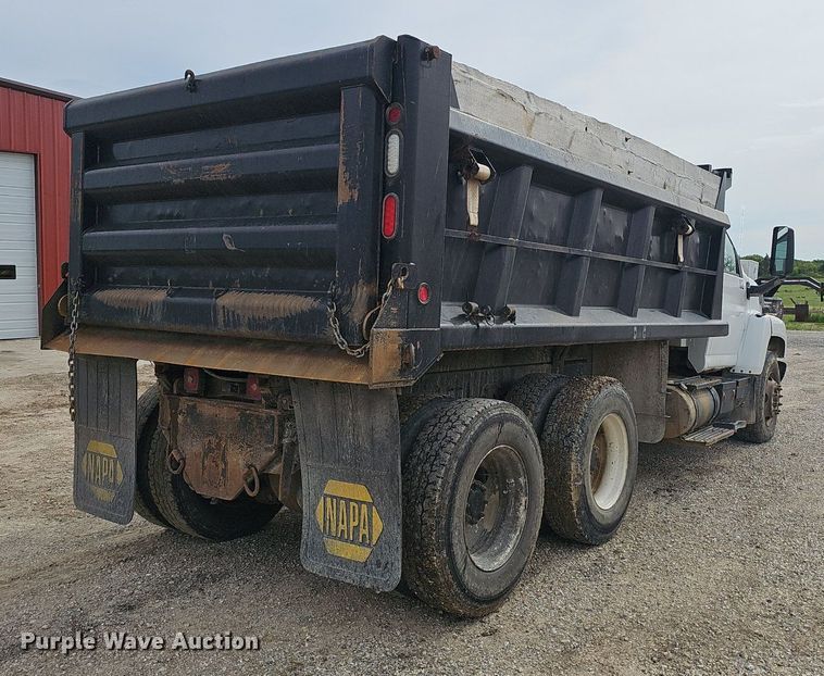 image for item EJ5367 2003 Chevrolet C8500 dump truck