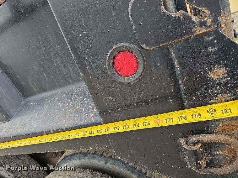 image for item EJ5367 2003 Chevrolet C8500 dump truck