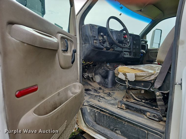 image for item EJ5367 2003 Chevrolet C8500 dump truck