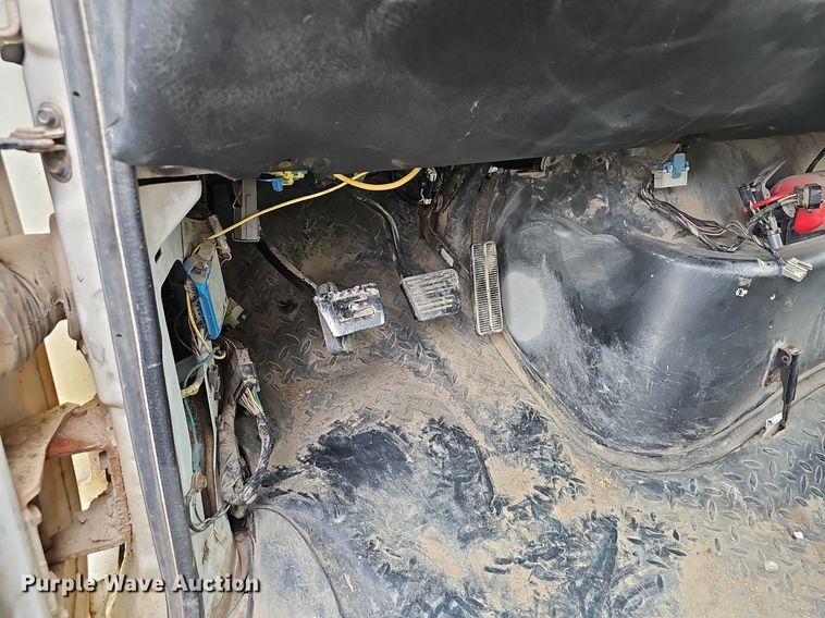 image for item EJ5367 2003 Chevrolet C8500 dump truck